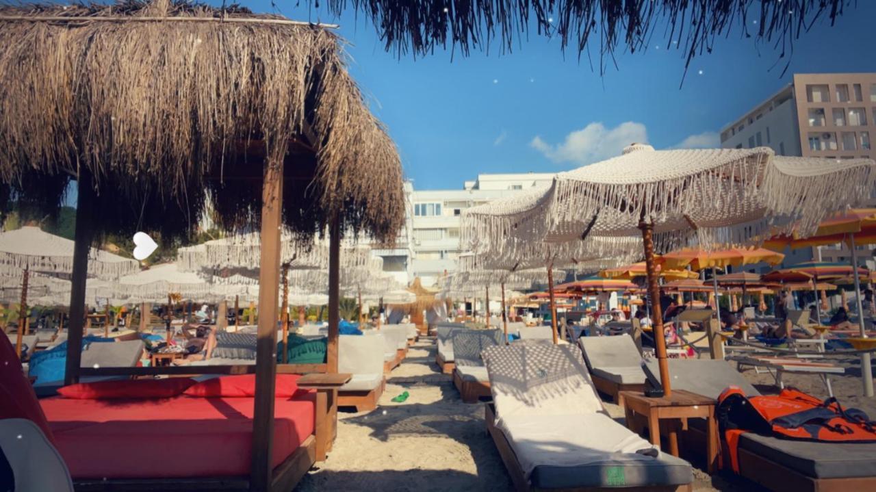 Appartments By Martiness Durres Bagian luar foto