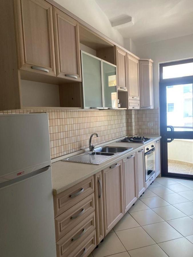 Appartments By Martiness Durres Bagian luar foto